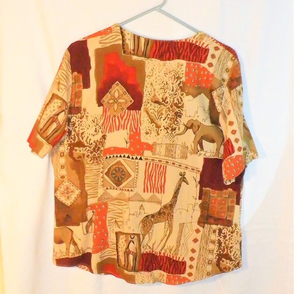 Colourful ~~~ TOP ~ SCORPIO ~~~ With 5 Buttons - Picture 2 of 2